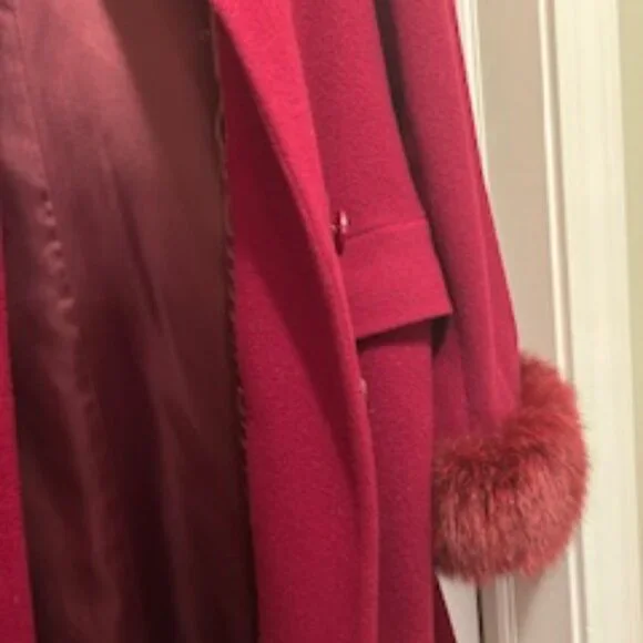 three quarter length Redish/Burgundy lamb/wool coat - Picture 7 of 9